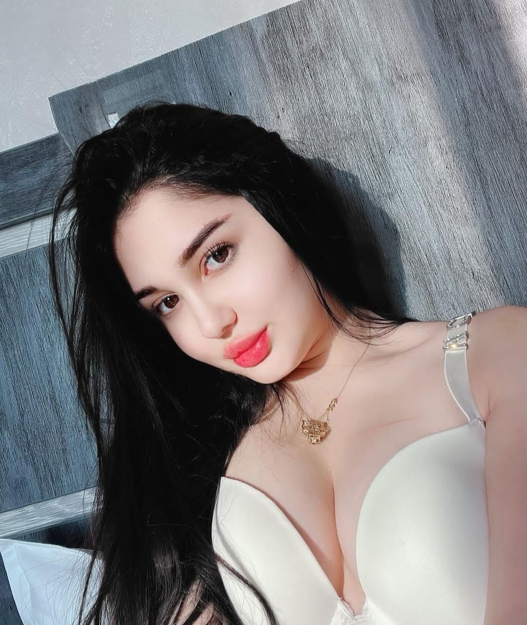 Antalya Birlikte Başarı Escort Yeliz